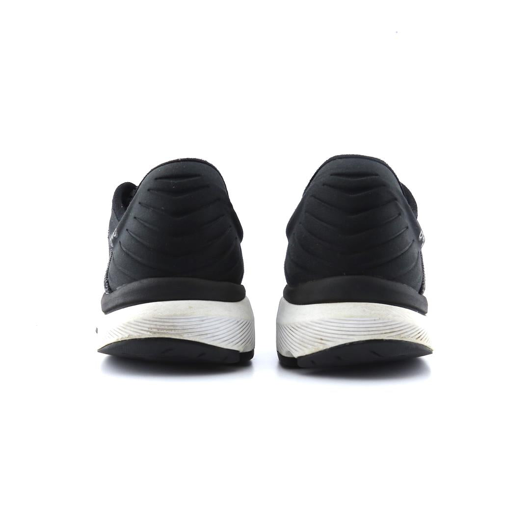 NEW BALANCE 860V10